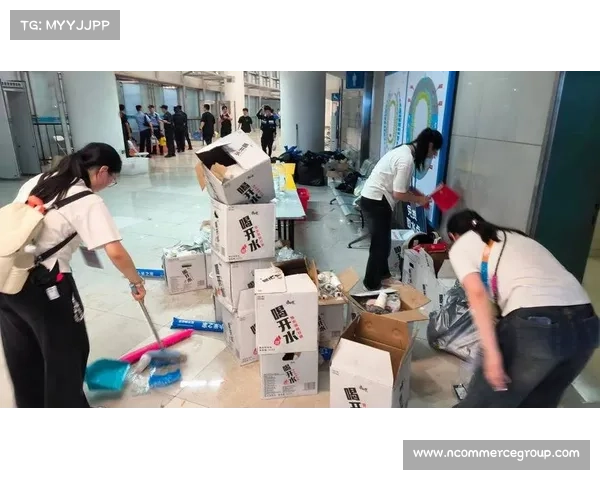 苏超赛场 “人走场净” 成常态 保洁阿姨笑称 “失业” 苏超赛场 “人走场净” 成常态 保洁阿姨笑称 “失业”